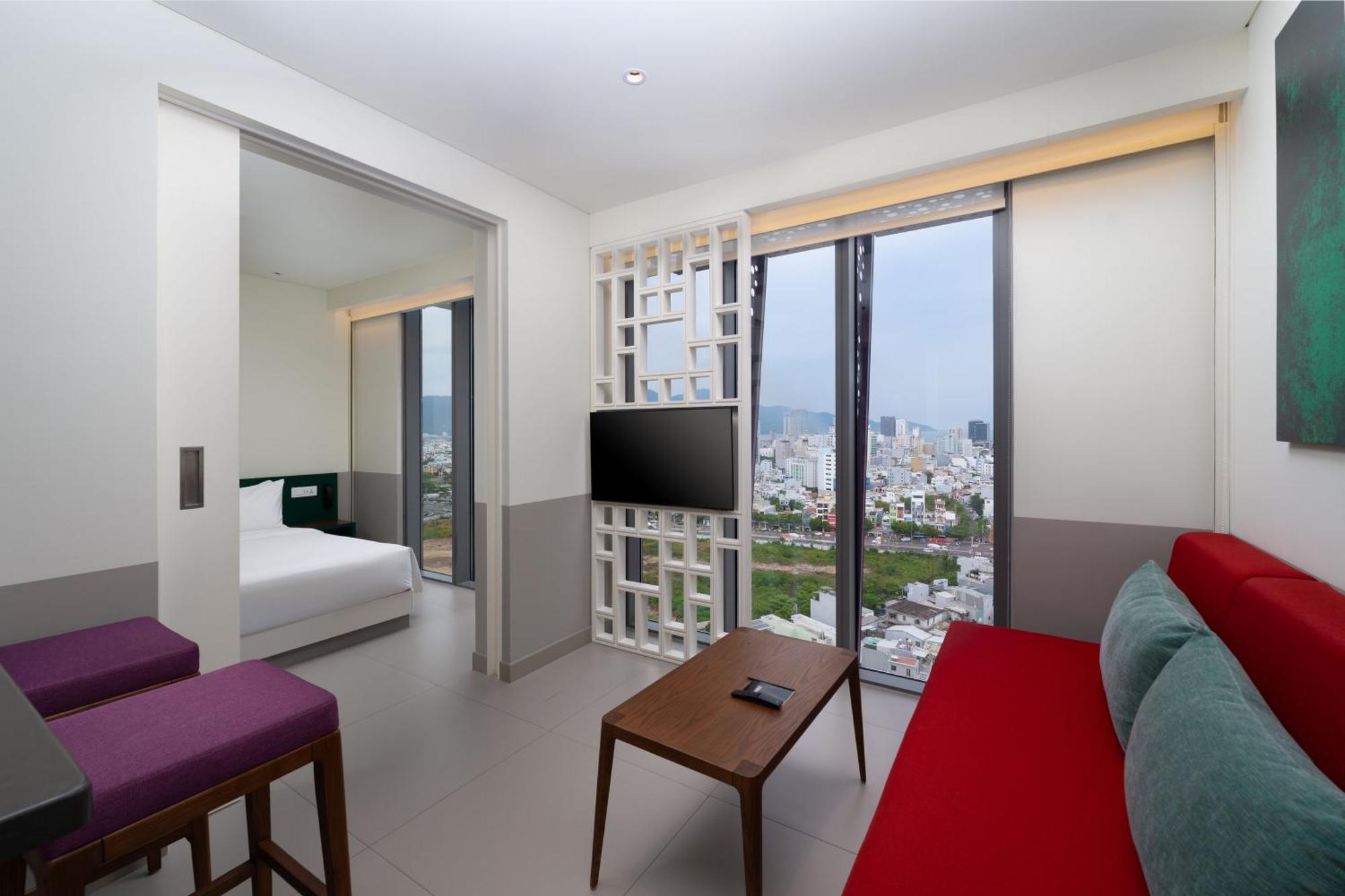 Wink Icon Hotel Danang Riverside - Luxury Suites - 24Hrs Stay & Rooftop Pool Bar Da Nang Exterior foto