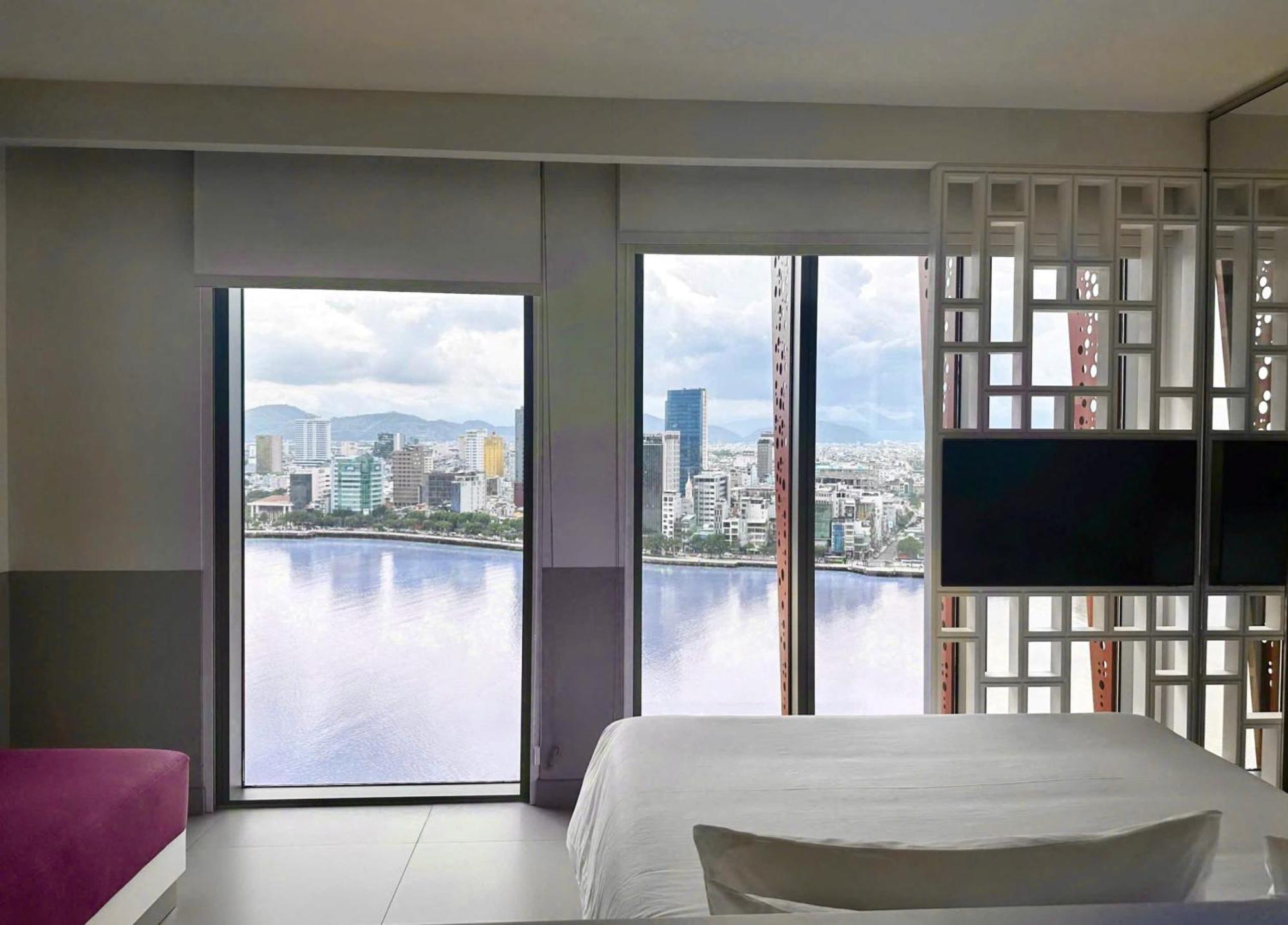 Wink Icon Hotel Danang Riverside - Luxury Suites - 24Hrs Stay & Rooftop Pool Bar Da Nang Exterior foto