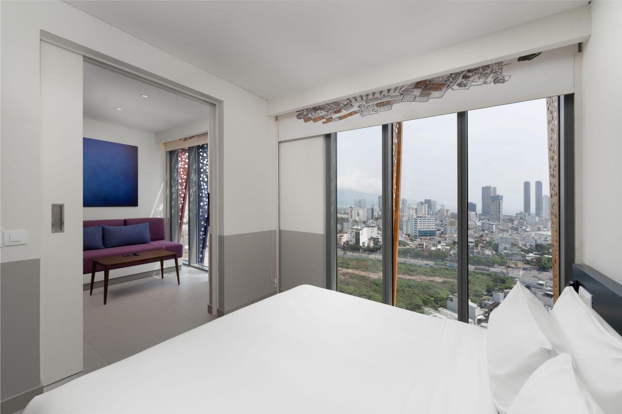 Wink Icon Hotel Danang Riverside - Luxury Suites - 24Hrs Stay & Rooftop Pool Bar Da Nang Exterior foto