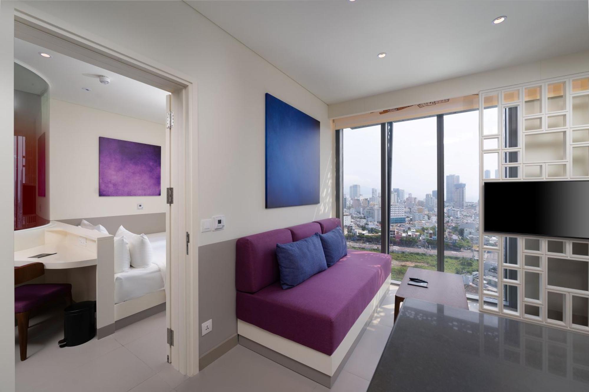 Wink Icon Hotel Danang Riverside - Luxury Suites - 24Hrs Stay & Rooftop Pool Bar Da Nang Exterior foto