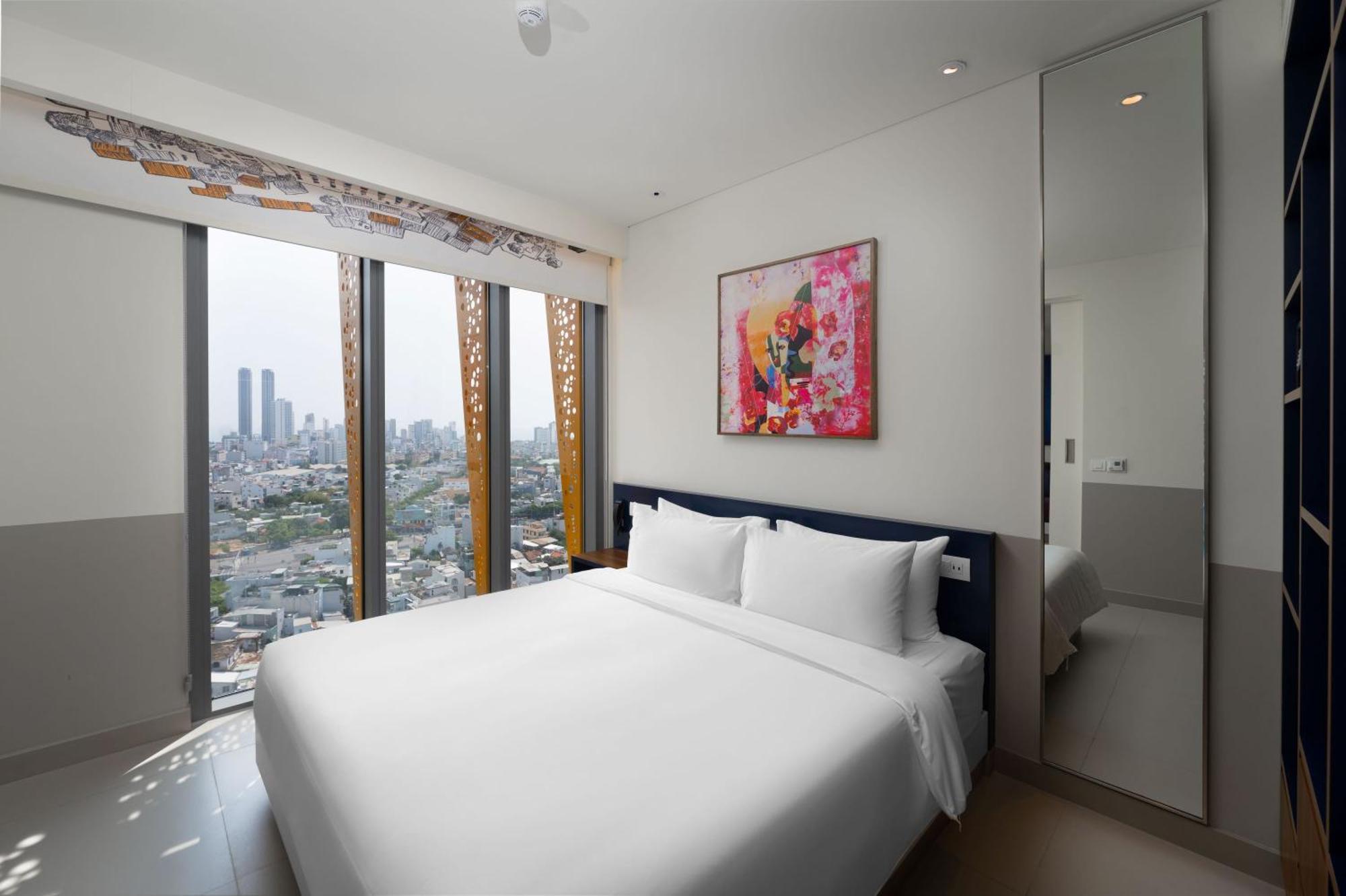 Wink Icon Hotel Danang Riverside - Luxury Suites - 24Hrs Stay & Rooftop Pool Bar Da Nang Exterior foto