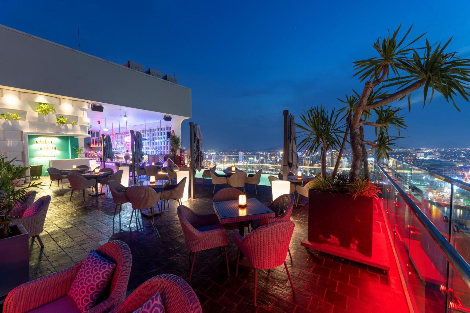 Wink Icon Hotel Danang Riverside - Luxury Suites - 24Hrs Stay & Rooftop Pool Bar Da Nang Exterior foto